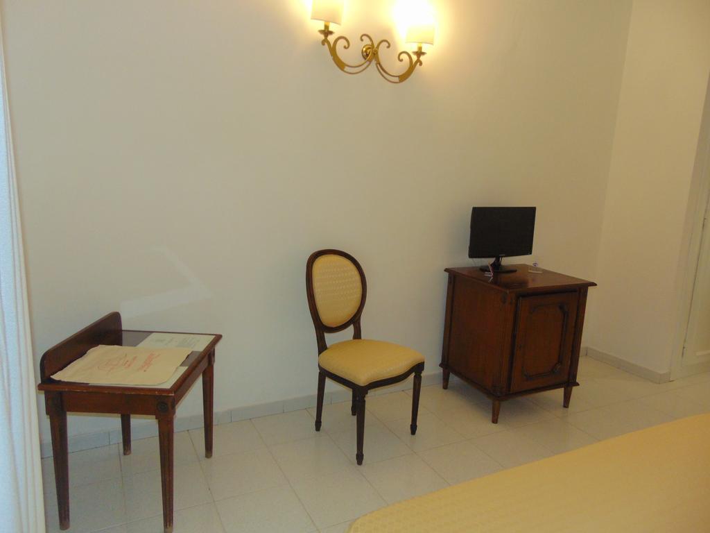 Hotel Calla' 波利科罗 外观 照片